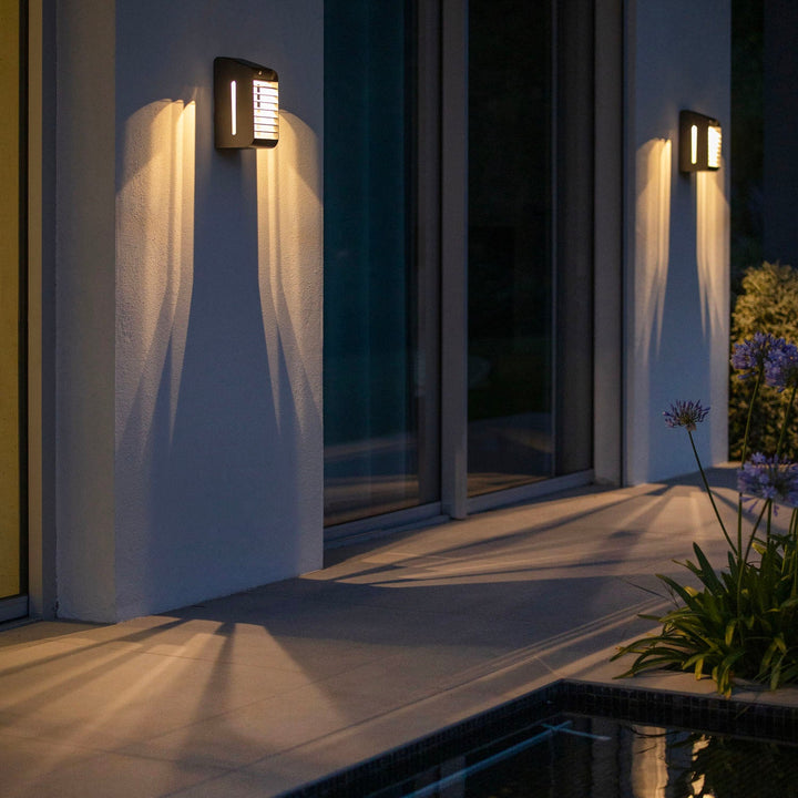 Les Jardins Corner Solar Wandleuchte