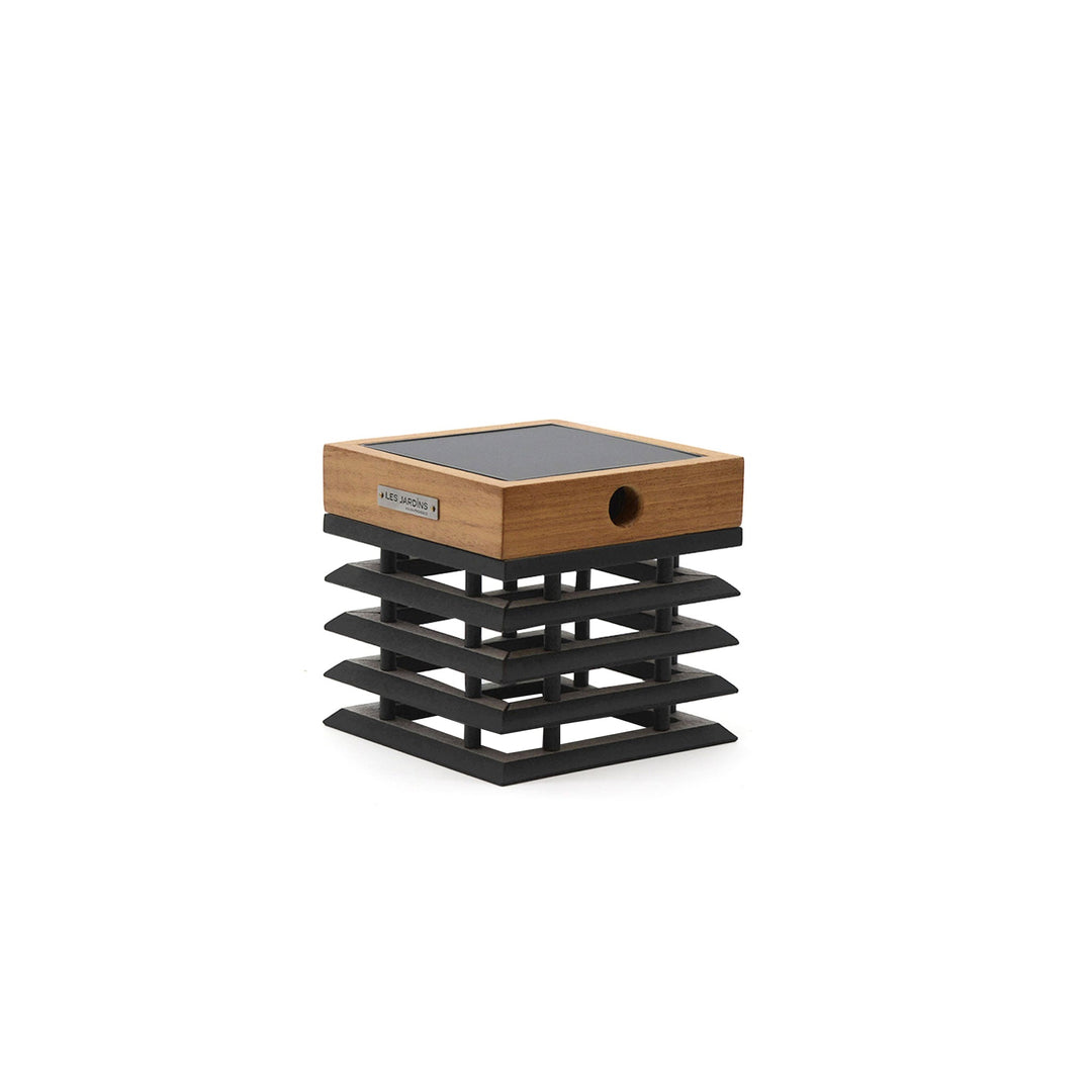 Les Jeardins Tekura Solar Wandleuchte