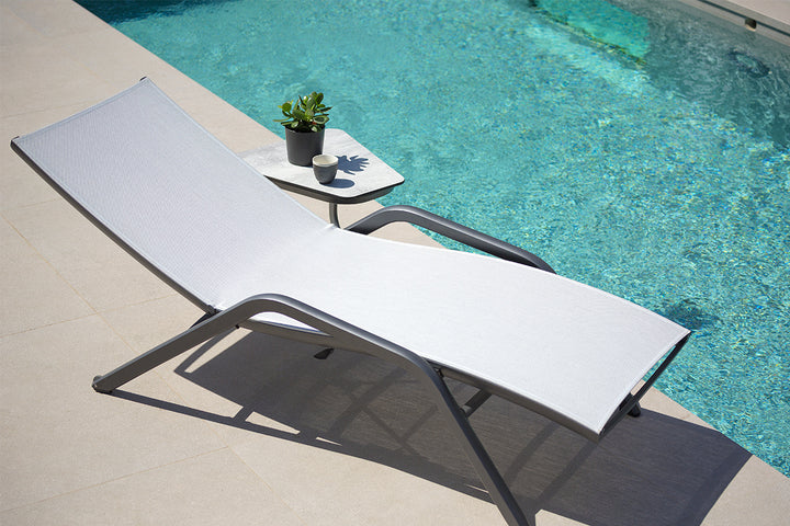Les Jardins Yolo Sonnenliege